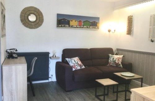 Villeneuve Loubet Beach Apartment | Le jardin de la mer, plage, jardin, parking , vélos