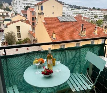Prado - Republique Apartment | Le Marignan