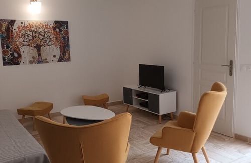 Sainte-Maxime City Centre Apartment | Le palais de la mer in Sainte-Maxime