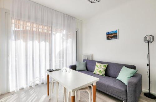 California - Pezou Apartment | Le Petit Fleury – Balcony, Calm in Cannes