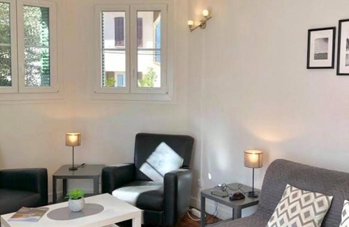 Juan-les-Pins Apartment | Le pin doré