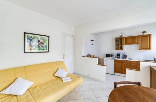 Antibes Old Town Apartment | Le Studio Provençal Welkeys