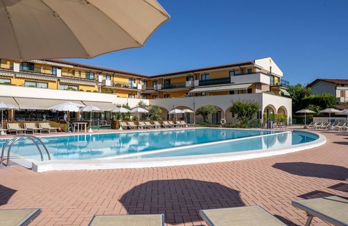 Monte House | Le Terrazze Sul Lago Residence & Hotel