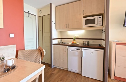 Cap Esterel Apartment | Le Village (E1 208) by Interhome