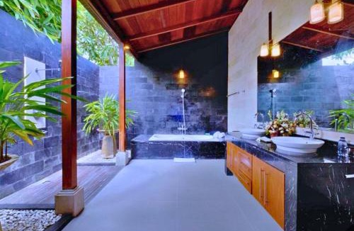 Ketewel Villa | Leah 6 BR Private Pool Villa JU26