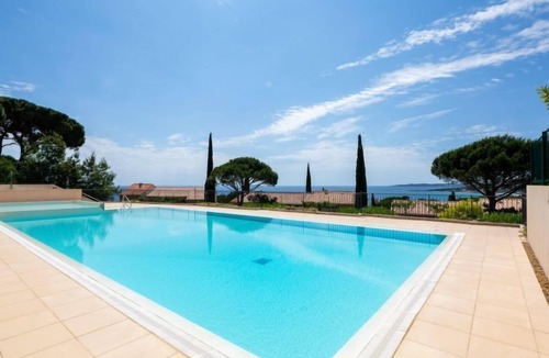 La Nartelle Apartment | Les Coteaux de la Nartelle by Interhome
