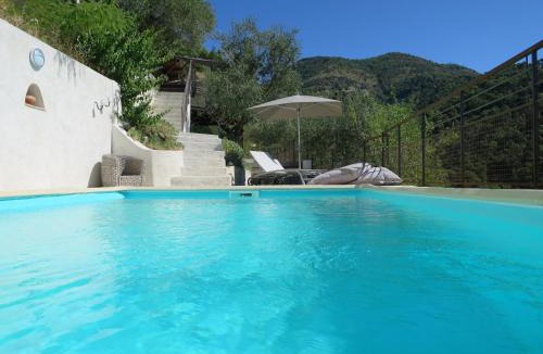 L'Escarene House | Les Figaires
