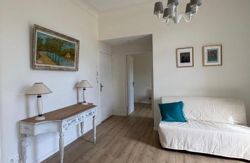 California - Pezou Apartment | Les Lucioles-2rooms app 9 min Festival -balcon-wifi