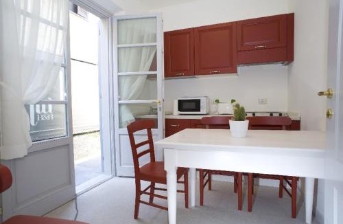 Torre del Lago Puccini Bed & Breakfast | LIù B&B