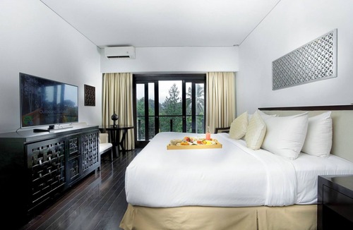 Wates Jaya Hotel | Lido Lake Resort By MNC Hotel