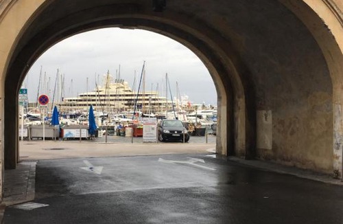 Antibes City Centre Apartment | Light Filled Penthouse In Old Antibes. Heart Of The Riviera