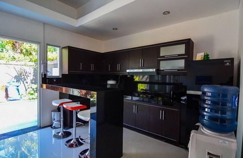 Kuta Villa | Lively 2BR Villa Situated In Legian! - 9Min Walk To Beach Walk Shopping Center!