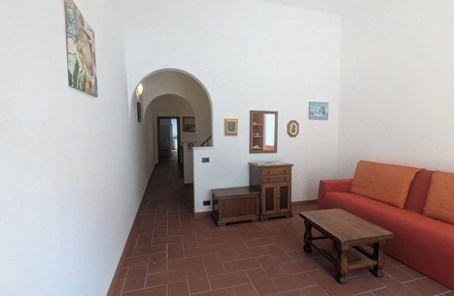 Viareggio House | Located 800 meters from the promenade, the sea and close to the train station