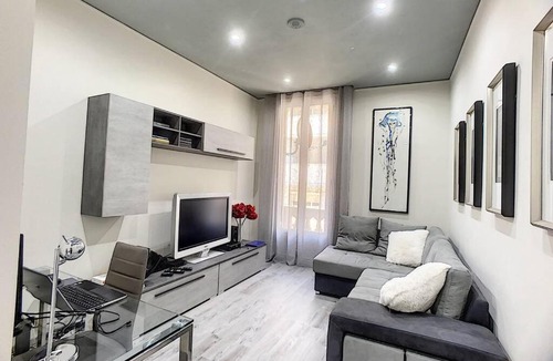 Beausoleil Apartment | Location appartement T2 entier.