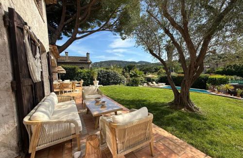 Mandelieu-La-Napoule Bed & Breakfast | Location de chambre Villa les allamandas