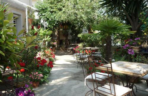 La Californie Hotel | Logis Hôtel Villa Victorine