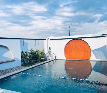 Sukoharjo Villa | Lora House