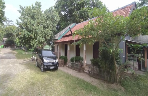 Carita House | Losmen Yosi Carita 2