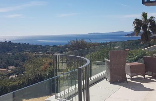 La Croix-Valmer House | Lou Roucaou