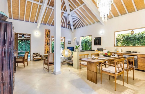 Batubelig Villa | Lovely 3 Bedroom Villa CLOSE to BEACH