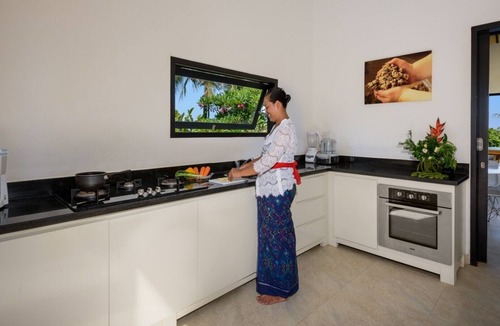 Kalibukbuk Villa | Lovely 3BR Villa W/Amazing Pool & Sea views, Bali Villa 2235