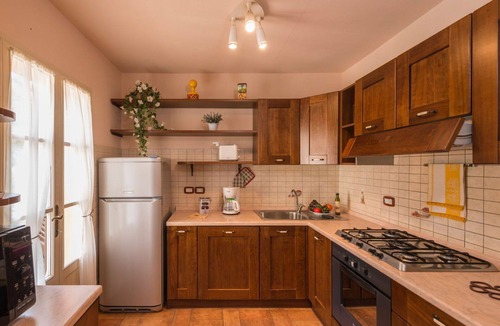Po' Bandino Villa | Lovely apartment in villa for 9 guests with WIFI, A/C, pool, TV and patio
