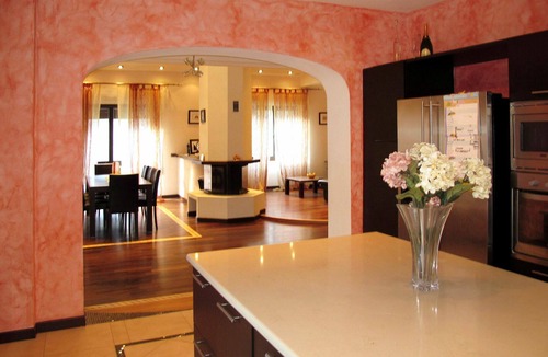 Casoli Apartment | Lovely apartment for 6 guests with hot tub, WIFI, pool, TV and patio