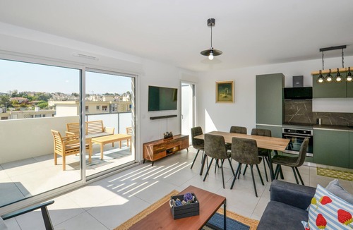 Riou - Petit Juas - Av de Grasse Apartment | Lovely apartment in Cannes with WiFi