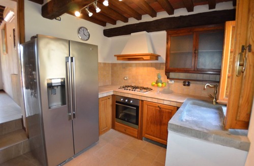 Nozanno Villa | Lovely apartment in villa with internet, pool, A/C, TV, terrace, panoramic view, close to Lucca