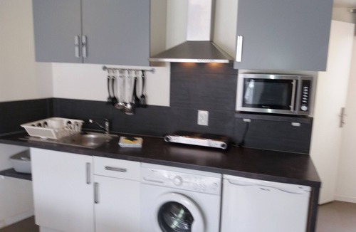 La Madeleine Apartment | Lovely contemporary studio near the beach (6)