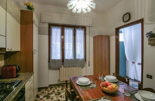 Massa House | Lovely home in Bargana with WiFi