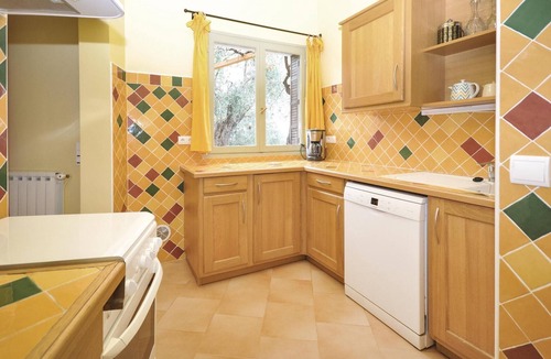 Speracedes House | Lovely home in Spéracèdes with WiFi