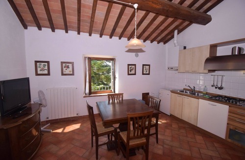 Ponte di Gabbiano Apartment | Lovely apartment for 3 guests with pool, A/C, WIFI, TV and pets allowed, close to Siena