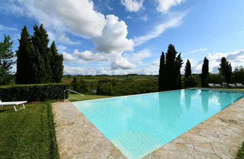 Ponte di Gabbiano Apartment | Lovely apartment for 3 guests with pool, A/C, WIFI, TV and pets allowed, close to Siena