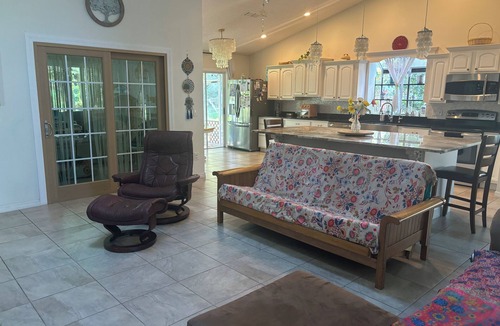 Mariner's VIllage House | Lovely Lake House with Jacuzzi 30 min from Disney