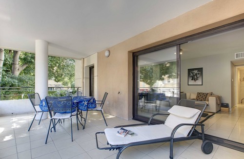 Prado - Republique Apartment | lovely quality apartment, aircon lift pool located 7mn by foot Croisette&Palais