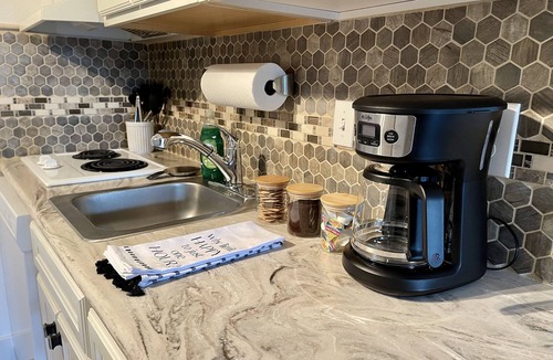 Southwest Orlando Condo | Lovely Studio In The Heart Of Orlando!
