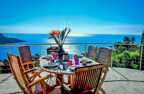 Espero-Pax Villa | Lovely villa with dazzling sea views not far from Cannes