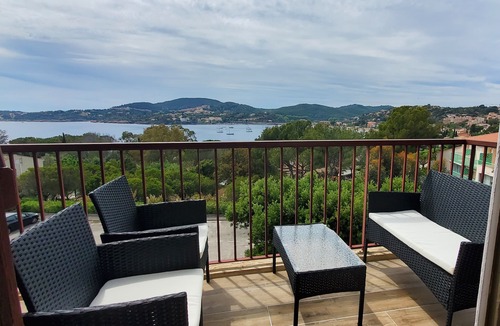 Agay Apartment | Lumineux appartement avec vue sur mer