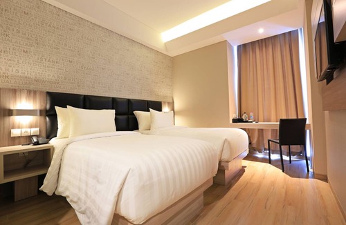 Jambi Hotel | Luminor Hotel Jambi Kebun Jeruk by WH