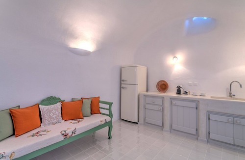 Pyrgos Villa | Luna Villa - Luxury meets traditional
