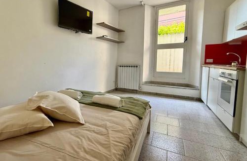 Pisa Apartment | Lungarno - Giardino e Vasca Spa
