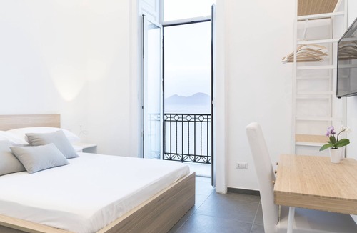 Posillipo Bed & Breakfast | Lux B&B