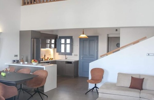 Pyrgos House | Luxe Maroussi Villas
