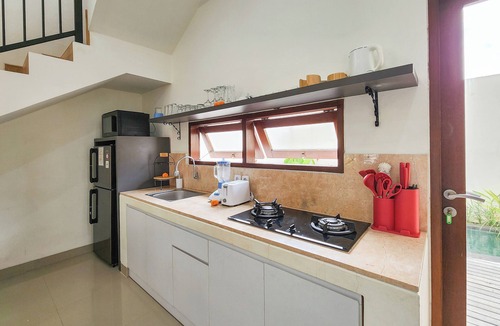 Denpasar Barat Villa | Luxurious 3-Bedroom Villa in the Heart of Seminyak