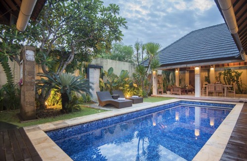 Sunset Road Villa | Luxurious 3 Master Bedroom Villa with Pool in Seminyak - Villa Bhakti Bali