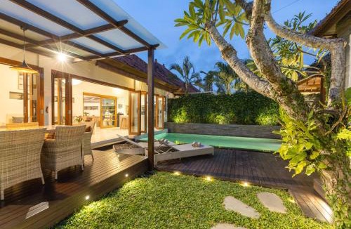 Sunset Road Villa | Luxurious and Cozy King Beds, Pool, closed living room