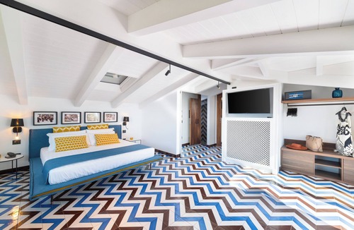 Sant'Agnello Resort | Luxurious Suites with Gulf of Sorrento View