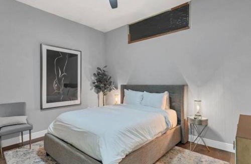 South Eola Apartment | Luxury 1260sq ft 2 Bd 2BTH in DT