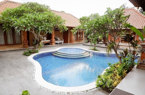 Lodtunduh Villa | Luxury 2 Bedroom Private Pool Balinise Style inclusive breakfast